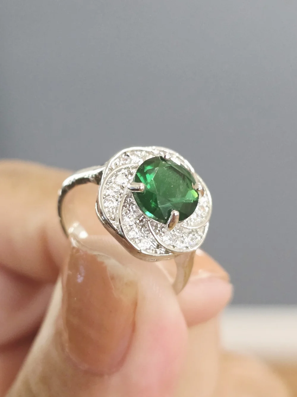 White Gold Plated Ring with Emerald Green Center Stone